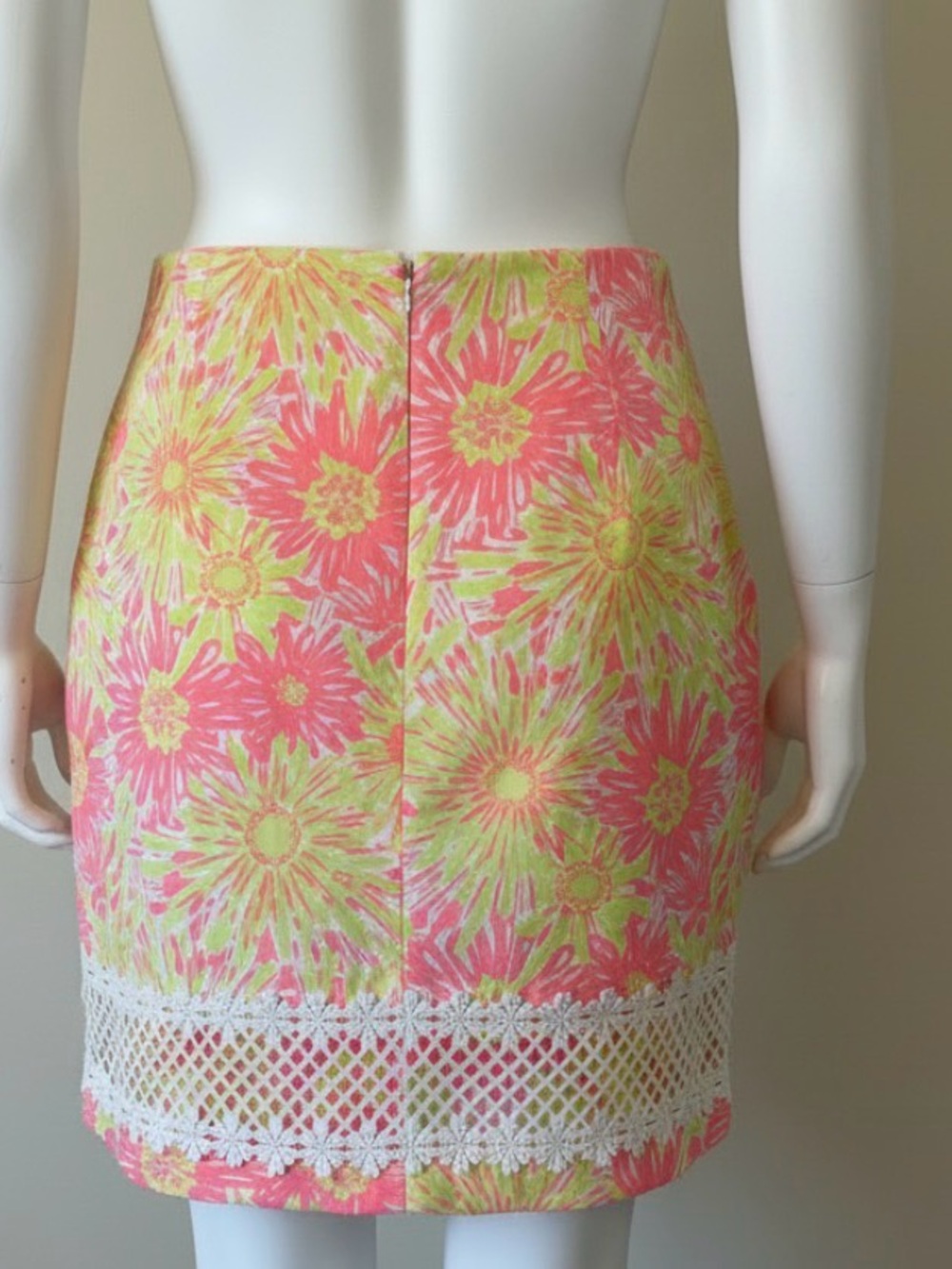 Lilly Pulitzer skirt size 4